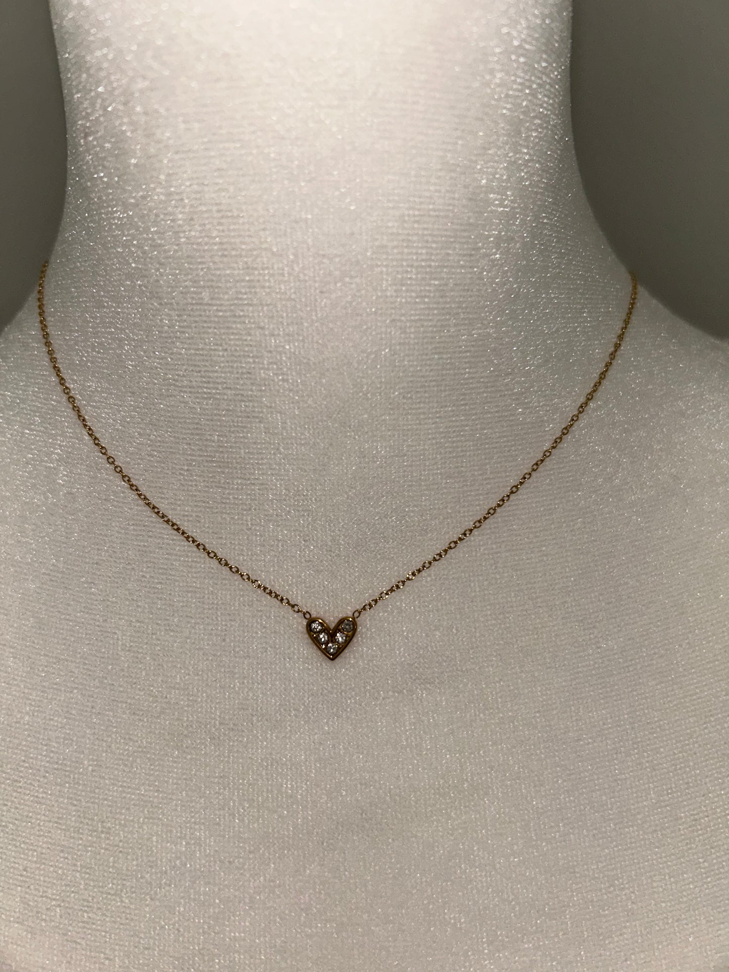 Dainty heart necklace