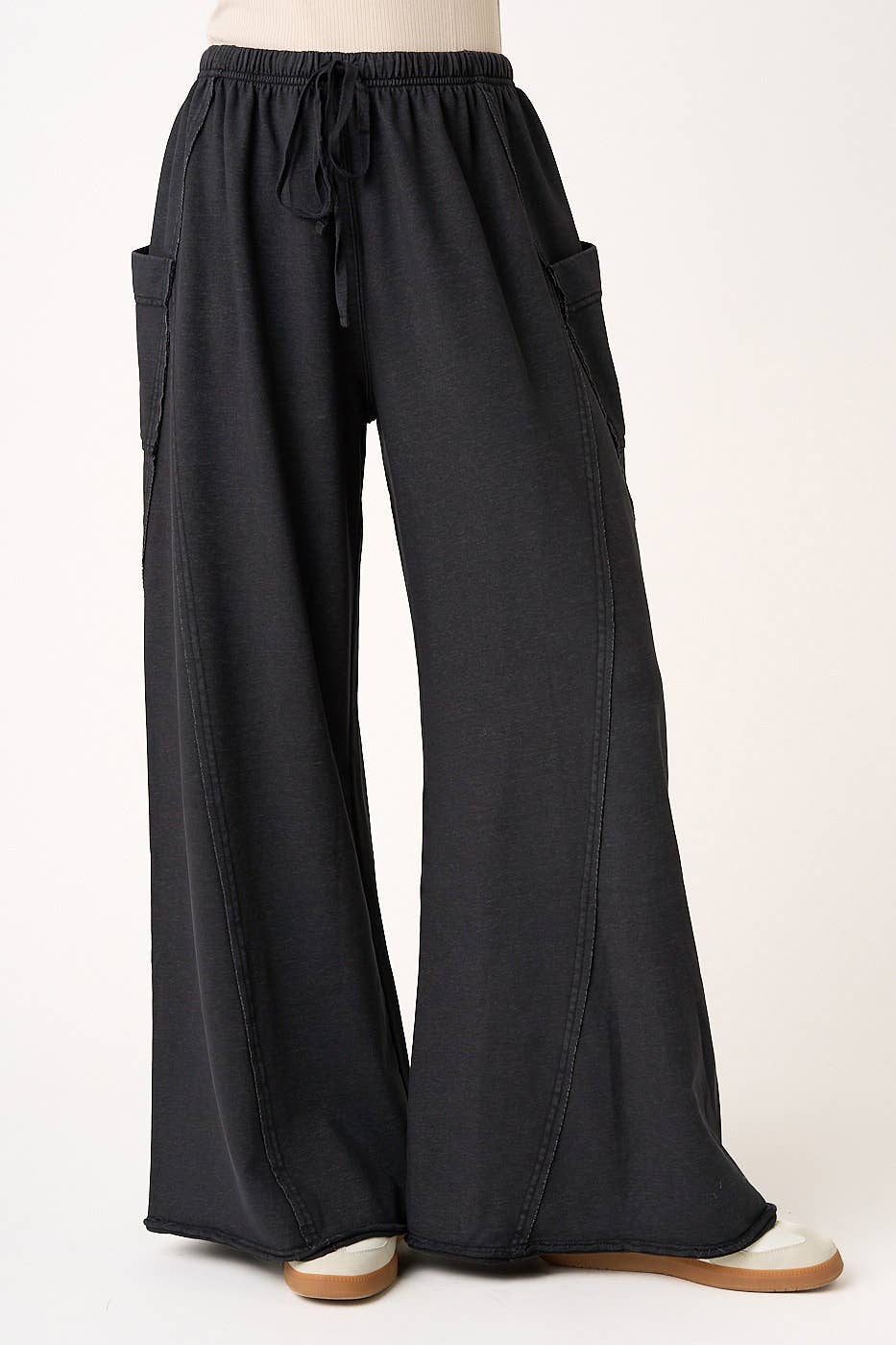 MINERAL WASH DROPPED SIDE POCKET WIDE LEG PANTS