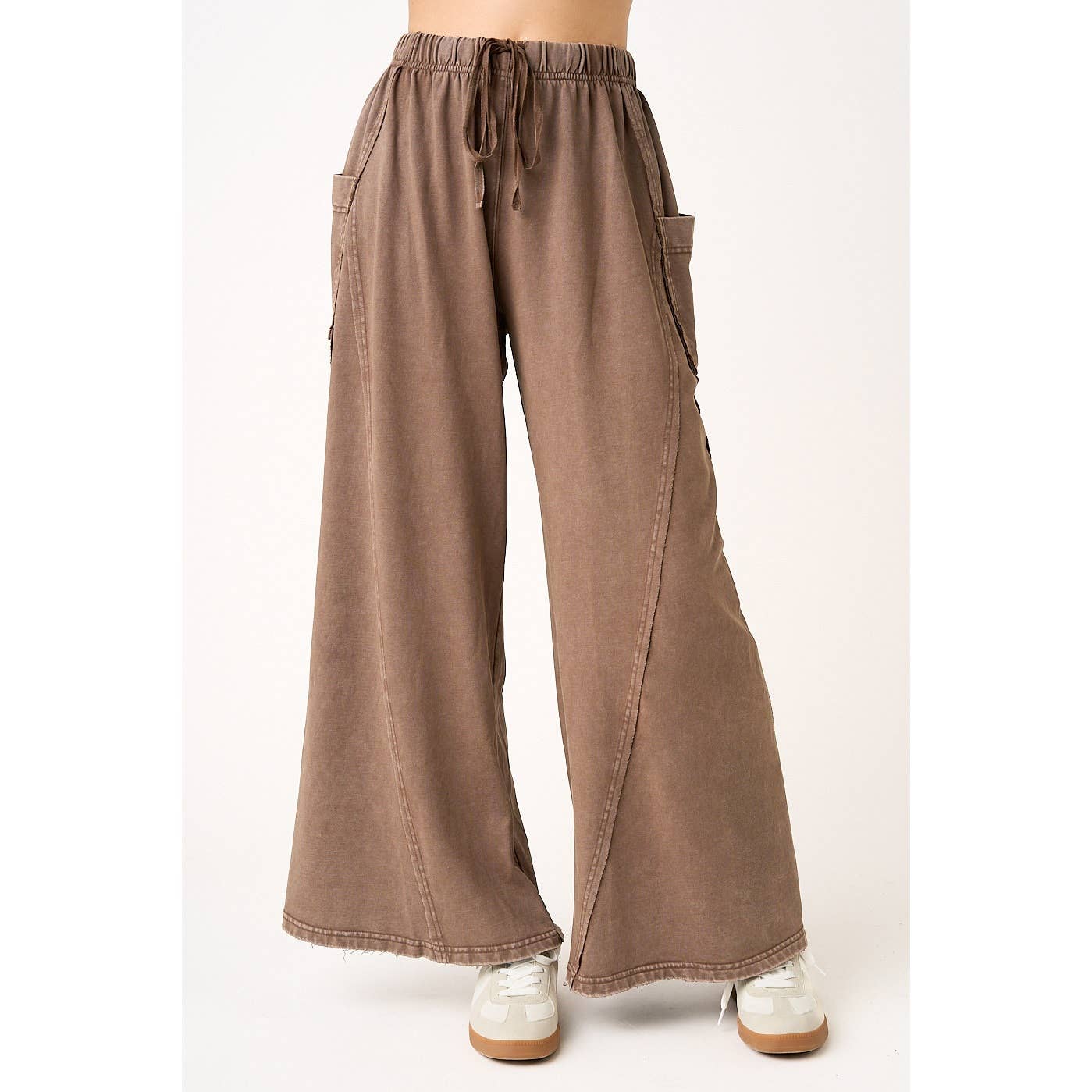 MINERAL WASH DROPPED SIDE POCKET WIDE LEG PANTS